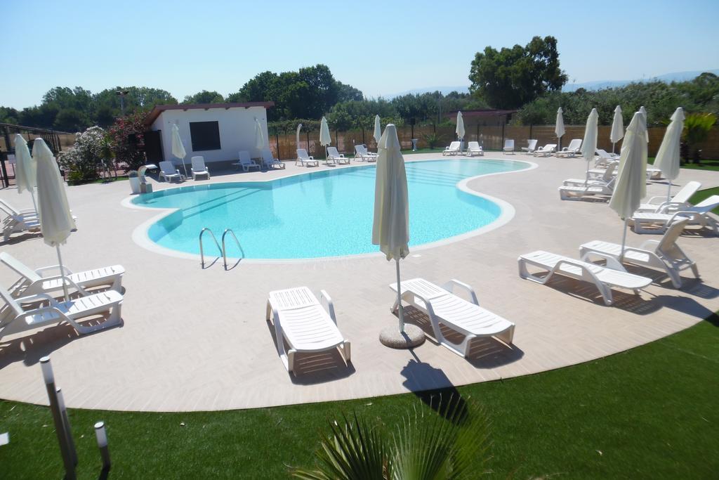 Camping Villaggio Riviera 弗切瓦拉诺 外观 照片